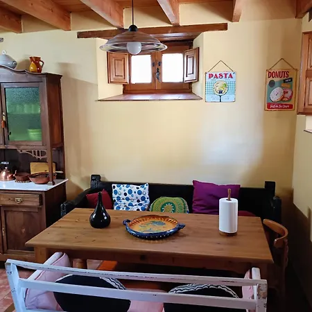 La Casa Del Pueblo El Berrugon Holiday home