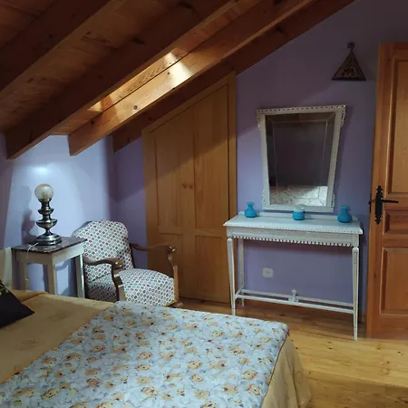 La Casa Del Pueblo El Berrugon