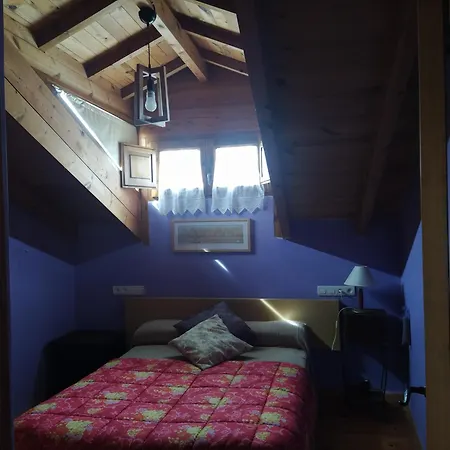 La Casa Del Pueblo El Berrugon * Carrocera