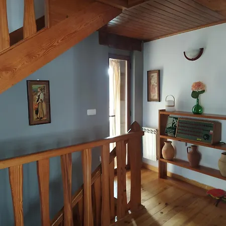 La Casa Del Pueblo El Berrugon * Carrocera