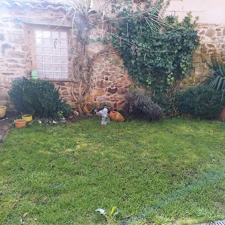 La Casa Del Pueblo El Berrugon