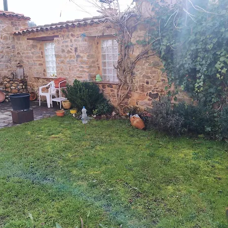 La Casa Del Pueblo El Berrugon * Carrocera